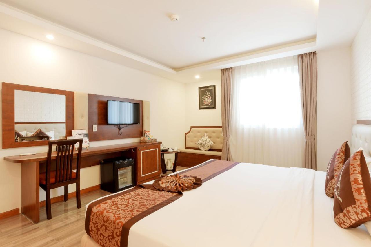 Paris Luxury Hotel & Apartment Nha Trang Buitenkant foto